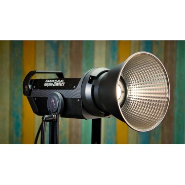 alquiler luz led aputure 300x madrid
