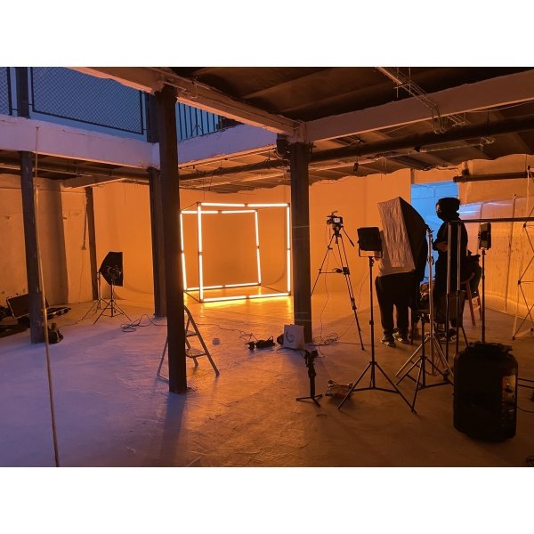 alquiler-estructura-cubo-luz-madrid