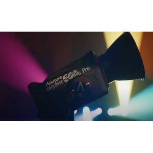 Alquiler luz led RGB Aputure 600C Pro Madrid